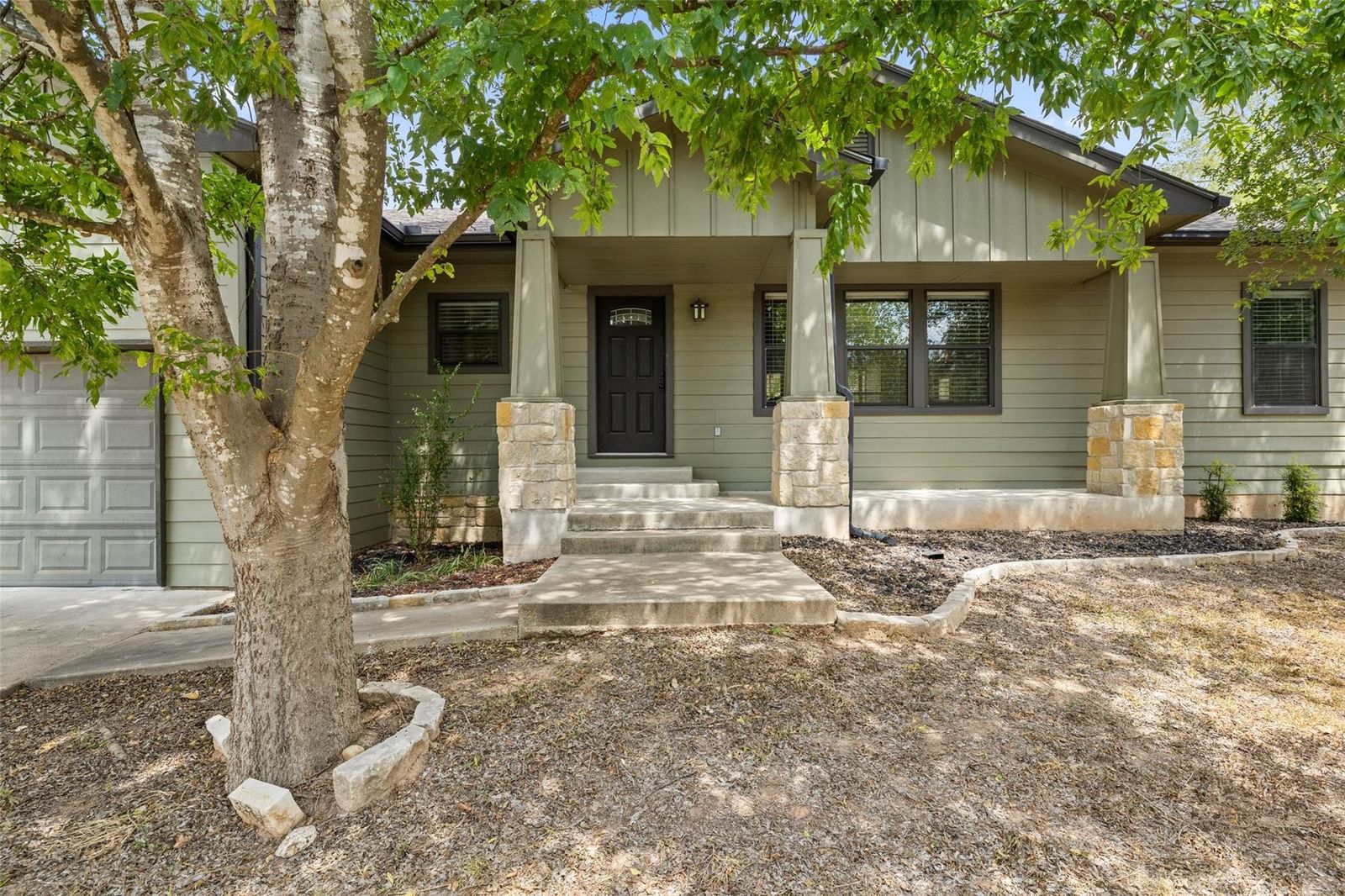 116 Laumaia LN - Photo 1