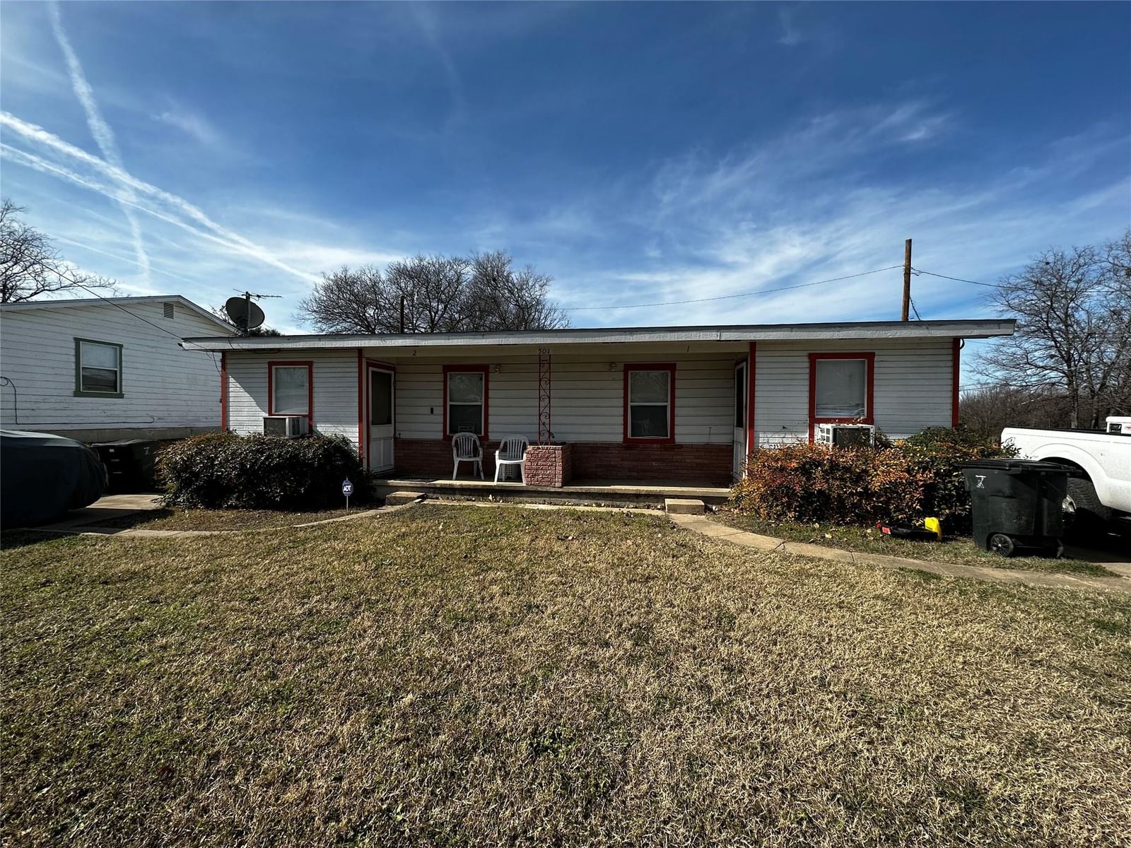 501 Houston ST - Photo 1