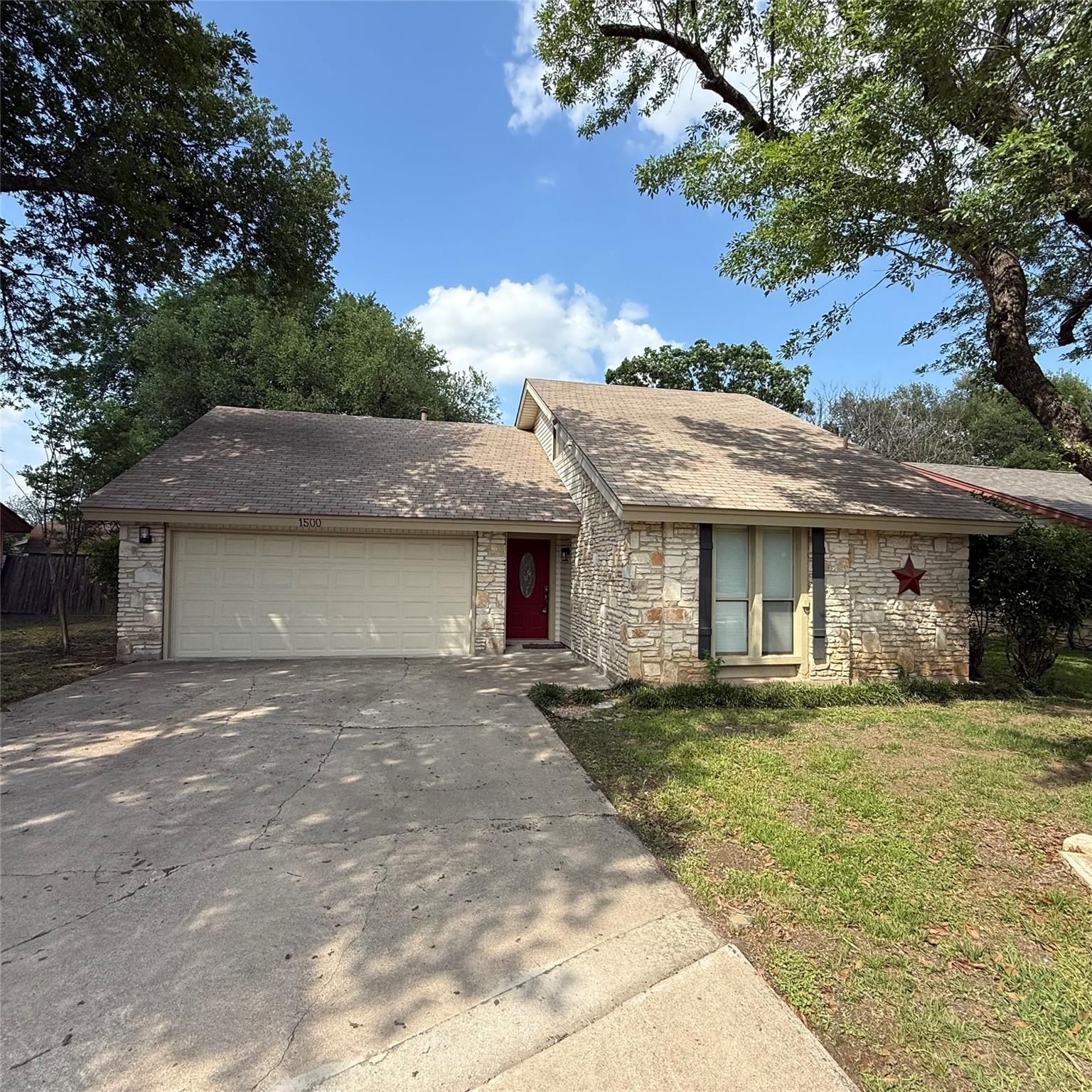 1500 Wroxton WAY - Photo 1
