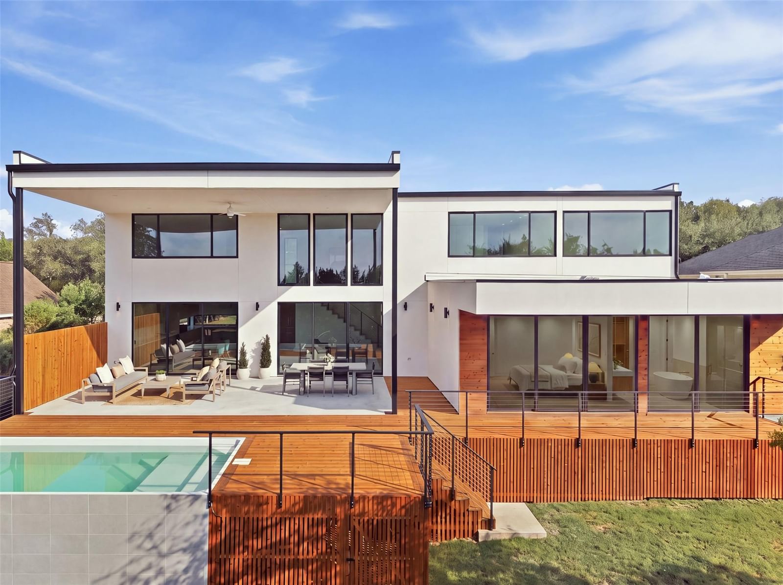 121 Clubhouse DR - Photo 1