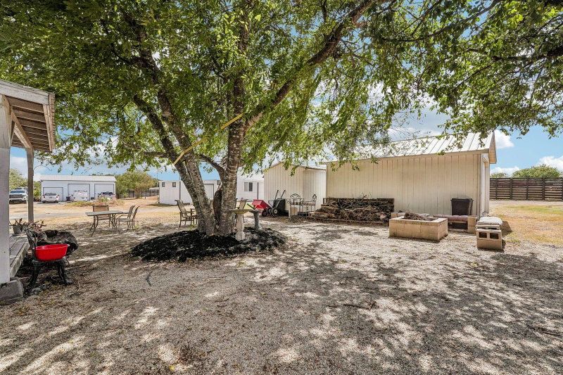 Property photo 25