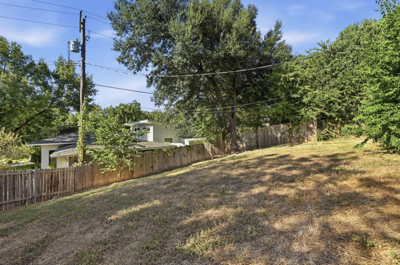 Property photo 32