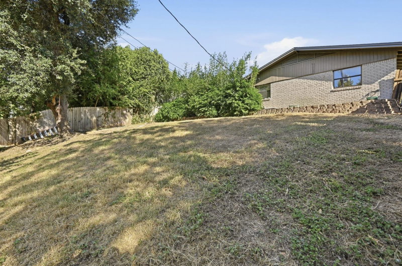 Property photo 33