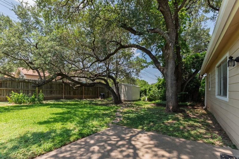 Property photo 32