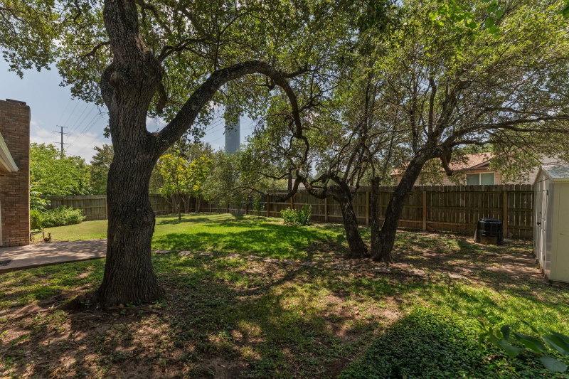 Property photo 33