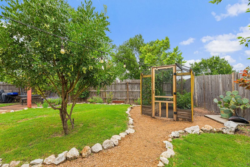 Property photo 37