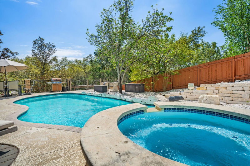 Property photo 33