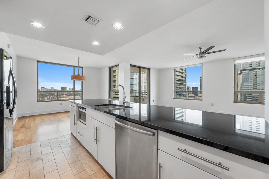 300 Bowie ST #2701 - Photo 1
