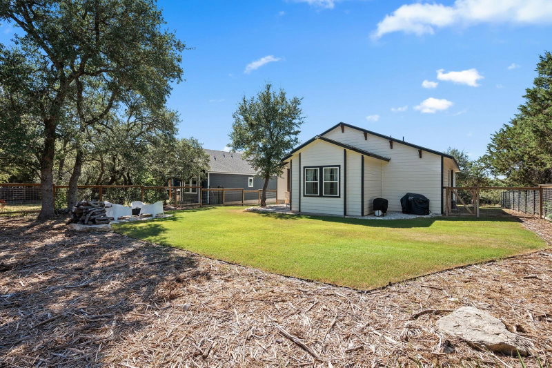 Property photo 32