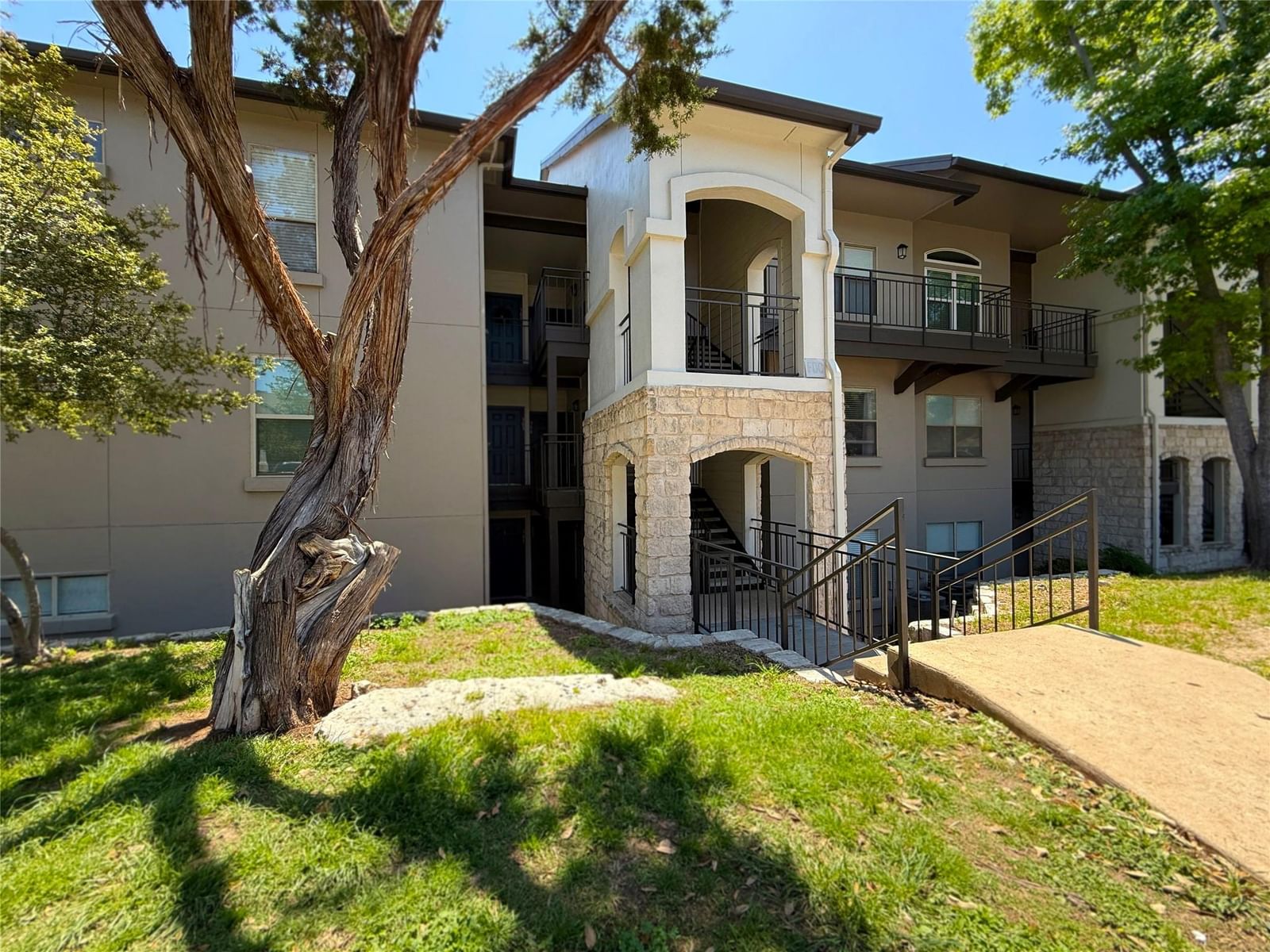 6000 Shepherd Mountain CV #302 - Photo 1