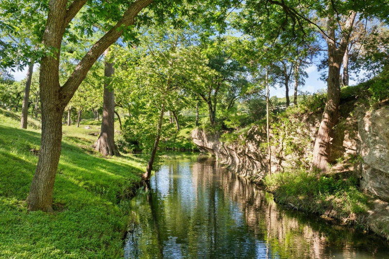 Property photo 35