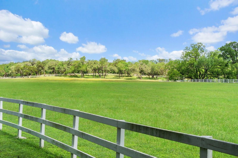Property photo 40