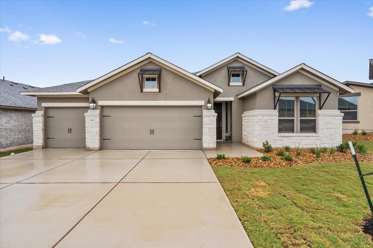 140 Scenic Hills CIR - Photo 1