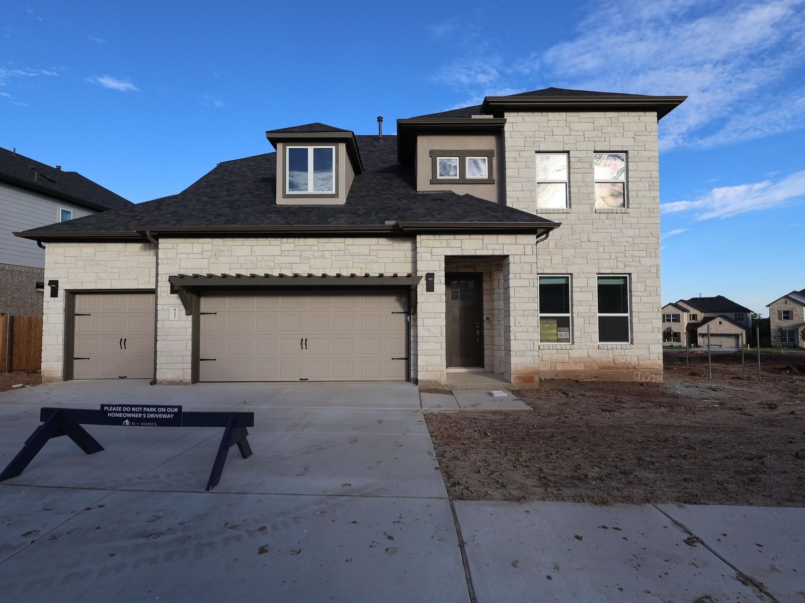 912 Purmela ST - Photo 1