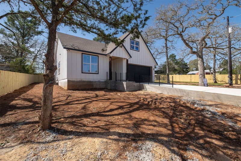 Property photo 38