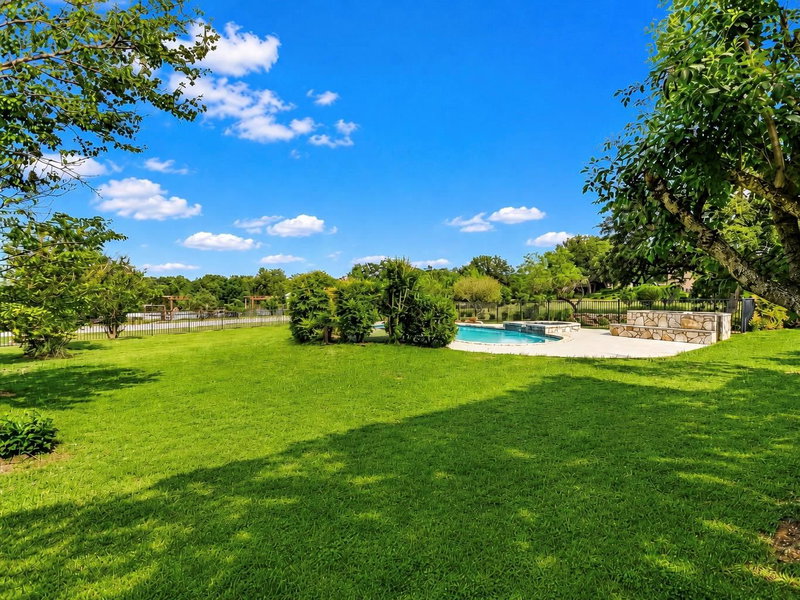 Property photo 30