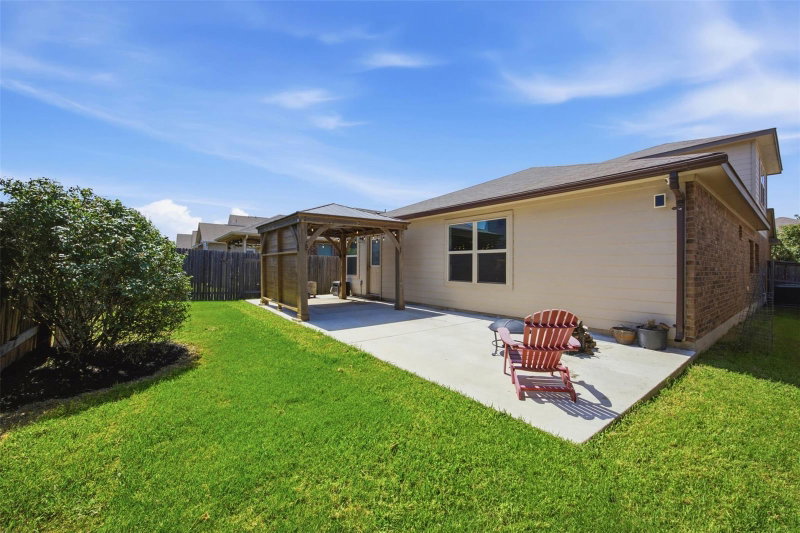 Property photo 35