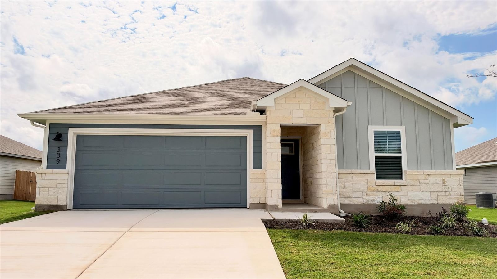 309 Wheel Horse RD - Photo 1