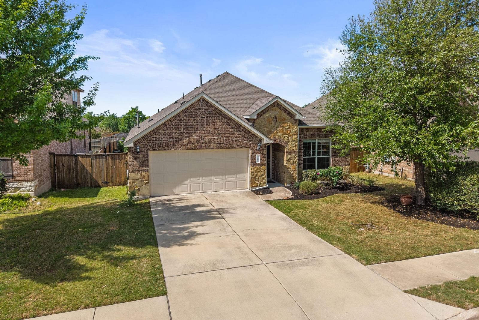 3606 Esperanza DR - Photo 1
