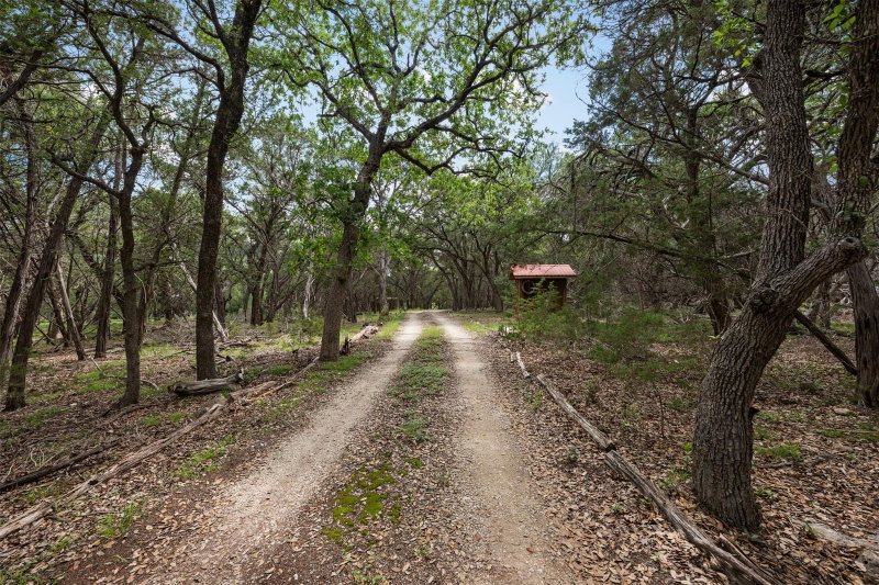 Property photo 34