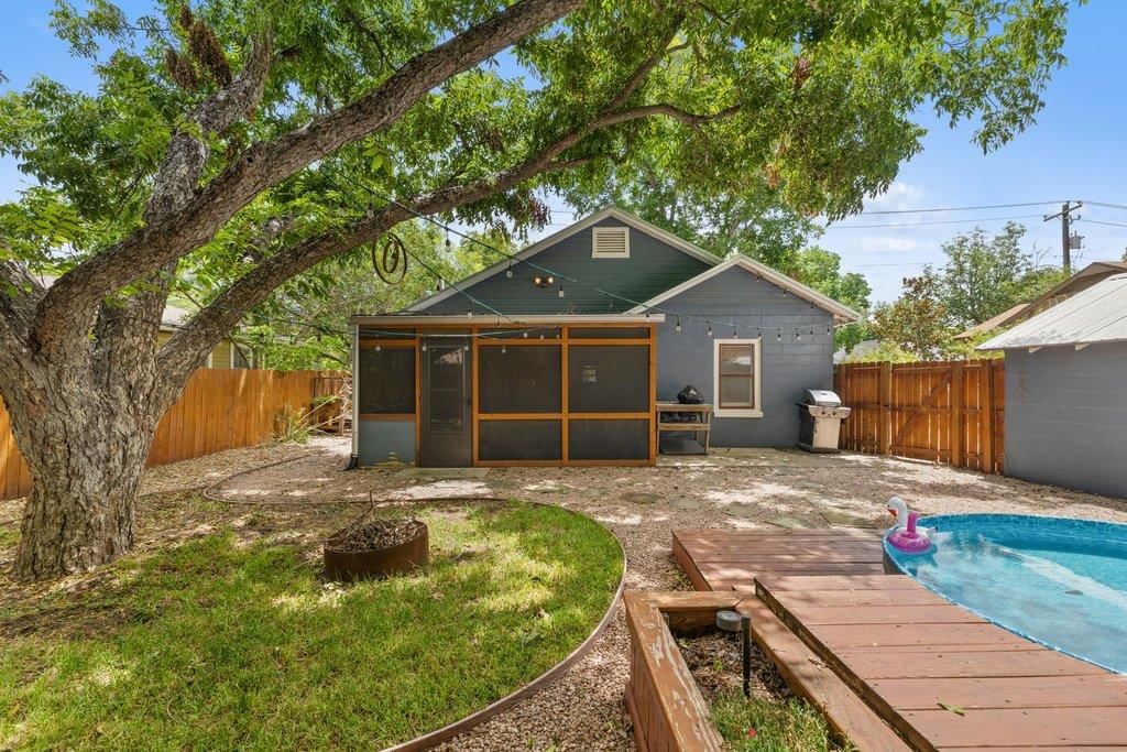 1218 Myrtle ST - Photo 1