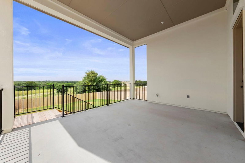 Property photo 35