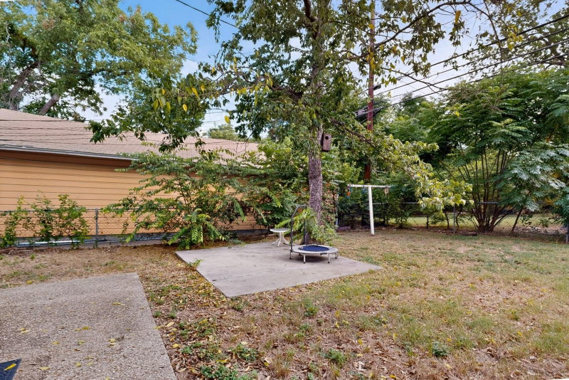 Property photo 35