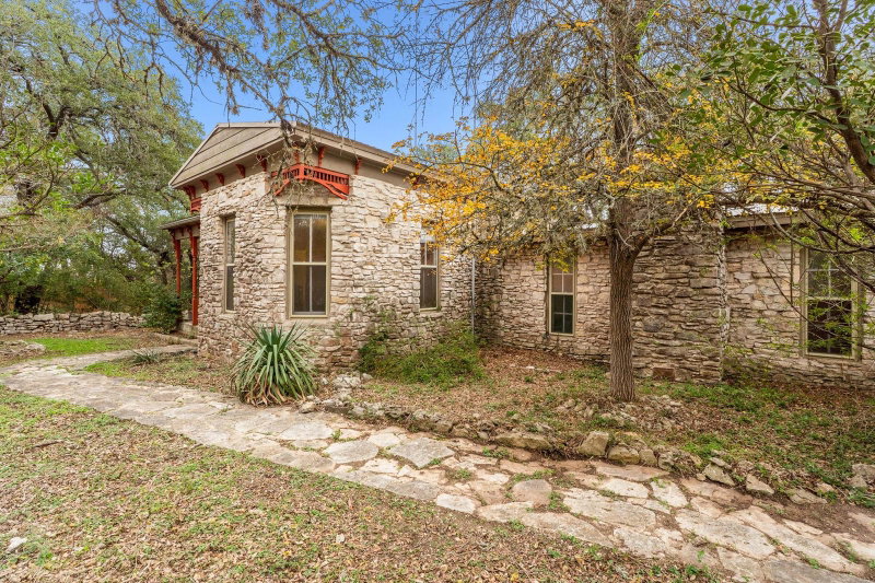 Property photo 32