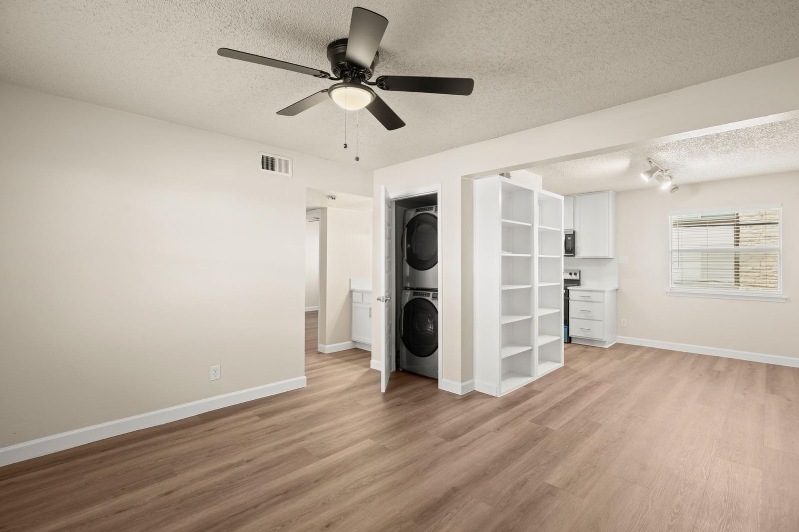 2408 Longview ST #112 - Photo 1