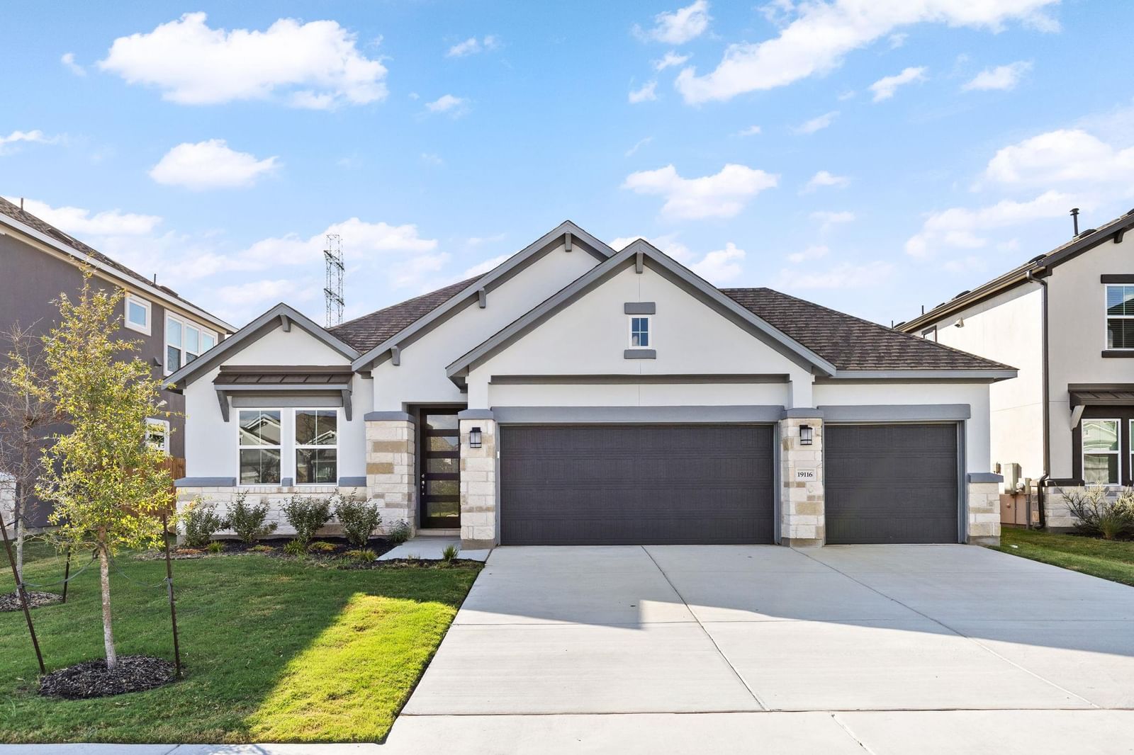 19116 Ariel Elena WAY - Photo 1