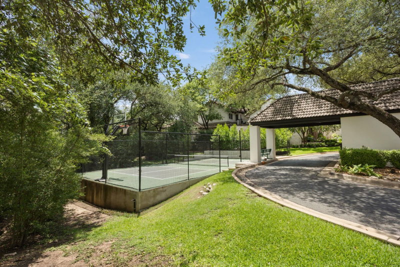 Property photo 33
