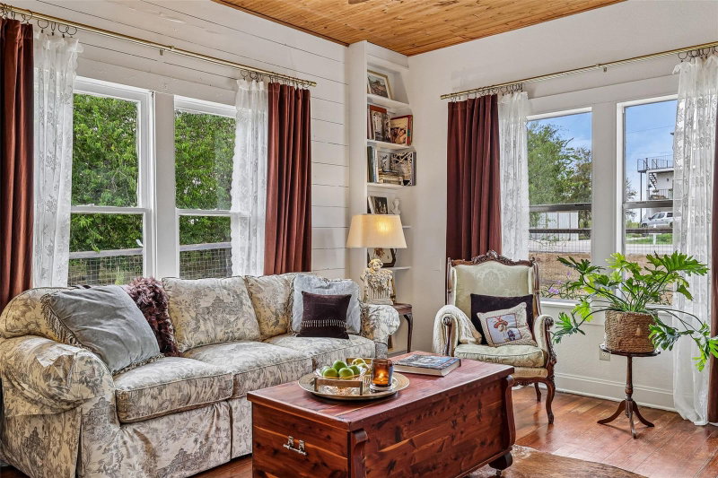Property photo 8
