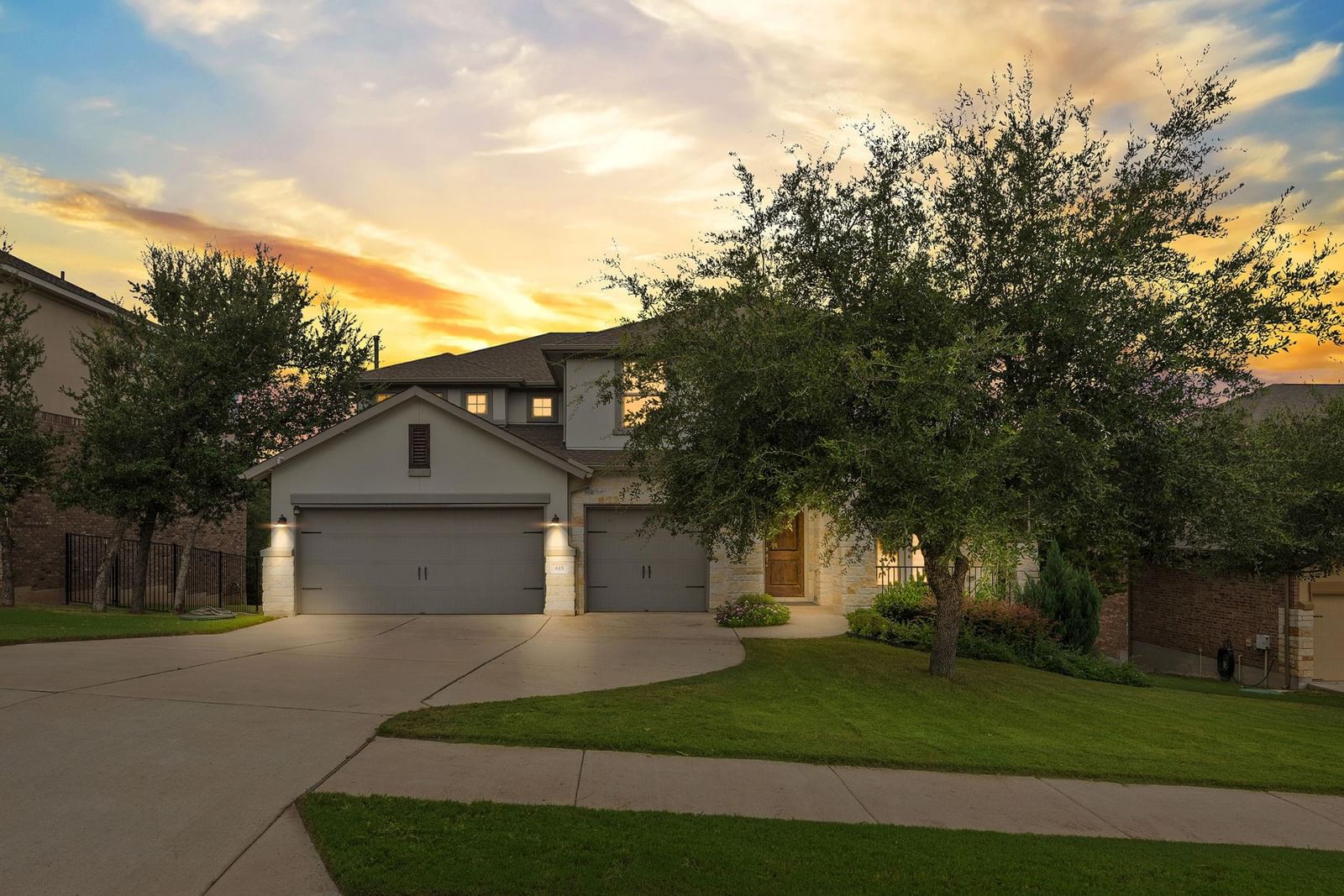 615 Glacial Stream LN - Photo 1