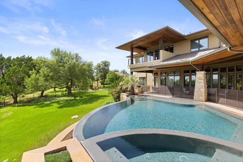 Property photo 38