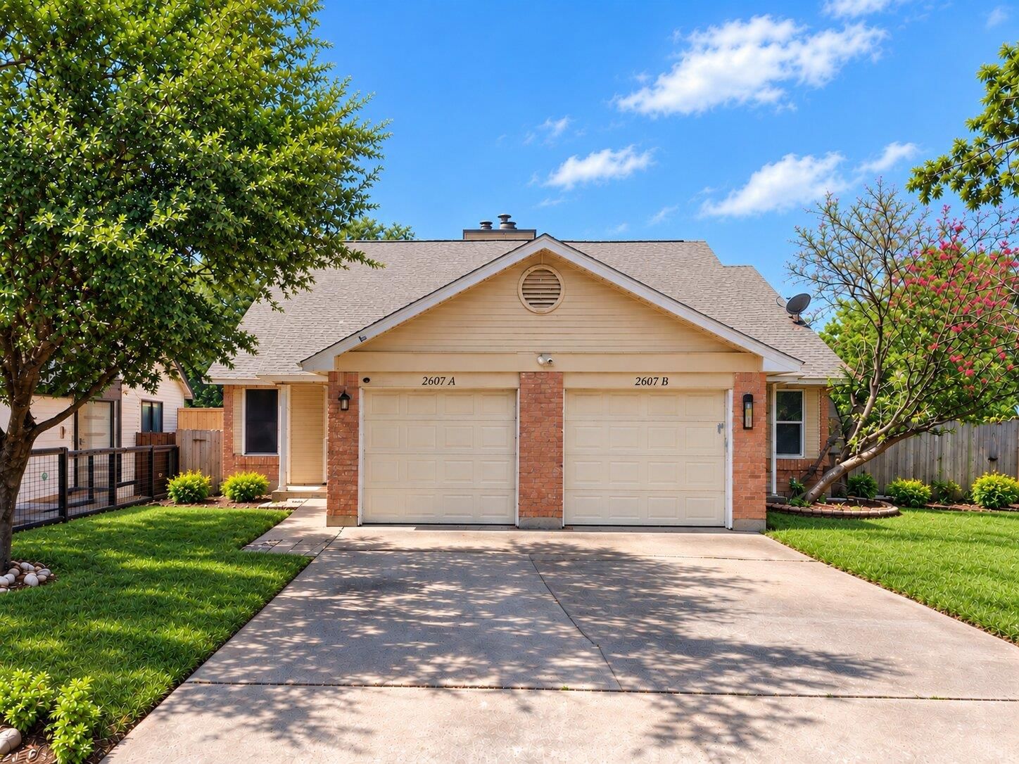 2607 Garrettson DR #B - Photo 1