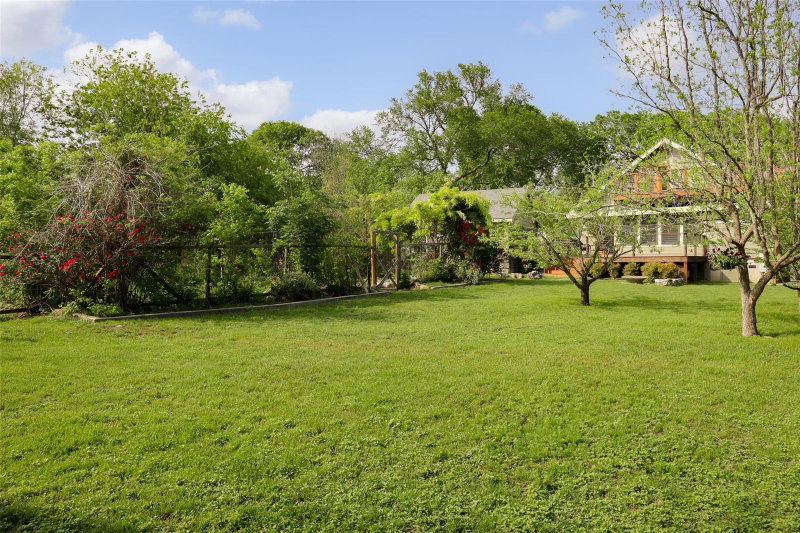 Property photo 32