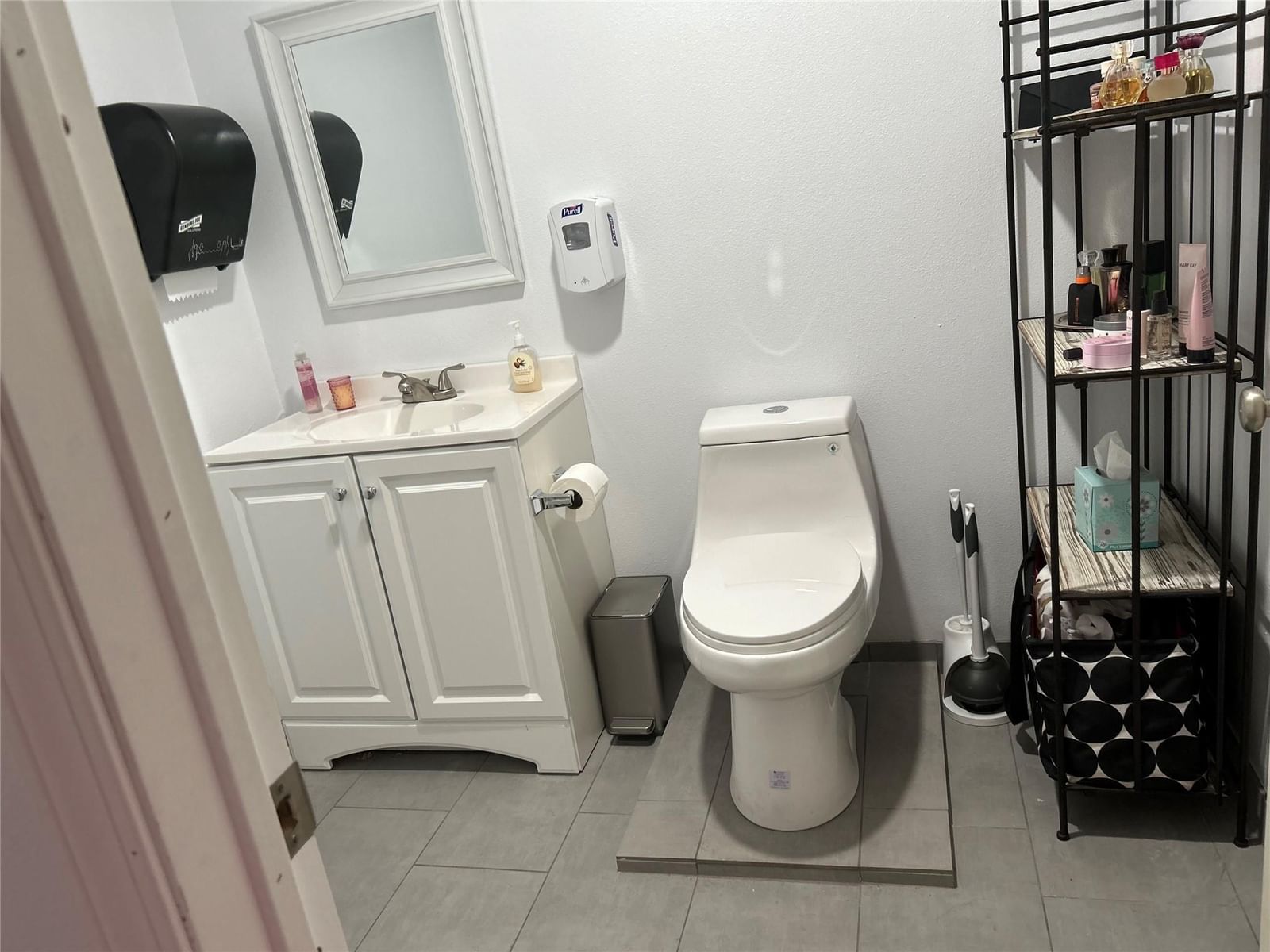 Photo 11