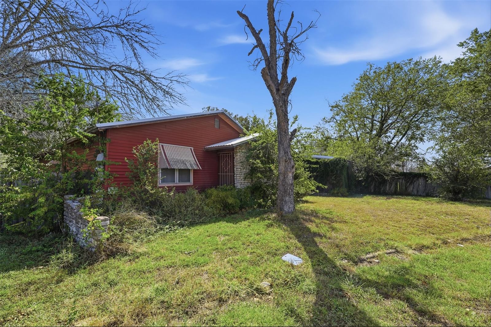 520 Seydler ST - Photo 1