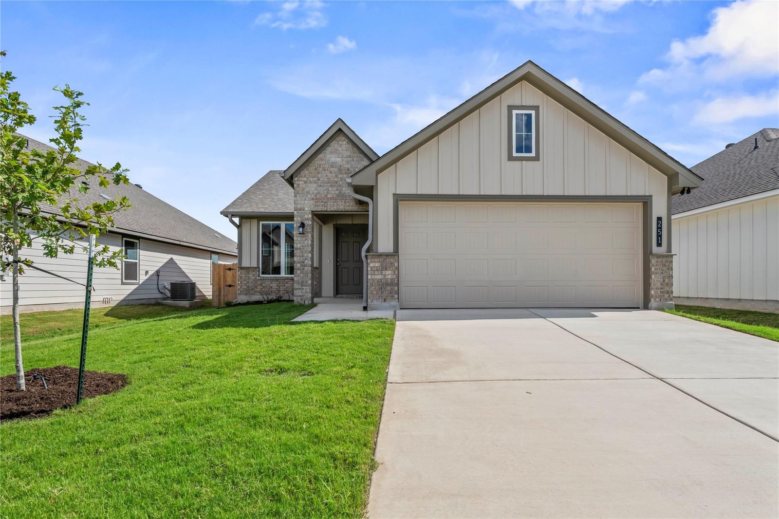 251 Gus LOOP - Photo 1