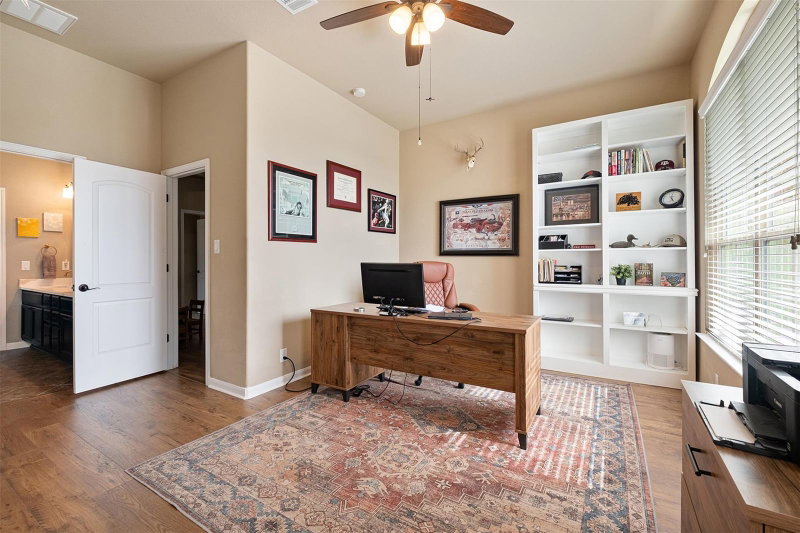 Property photo 25
