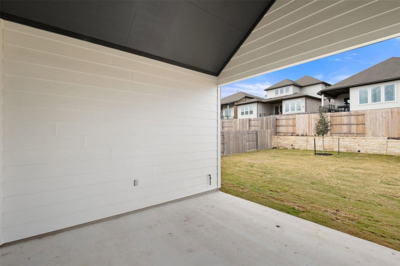 Property photo 38