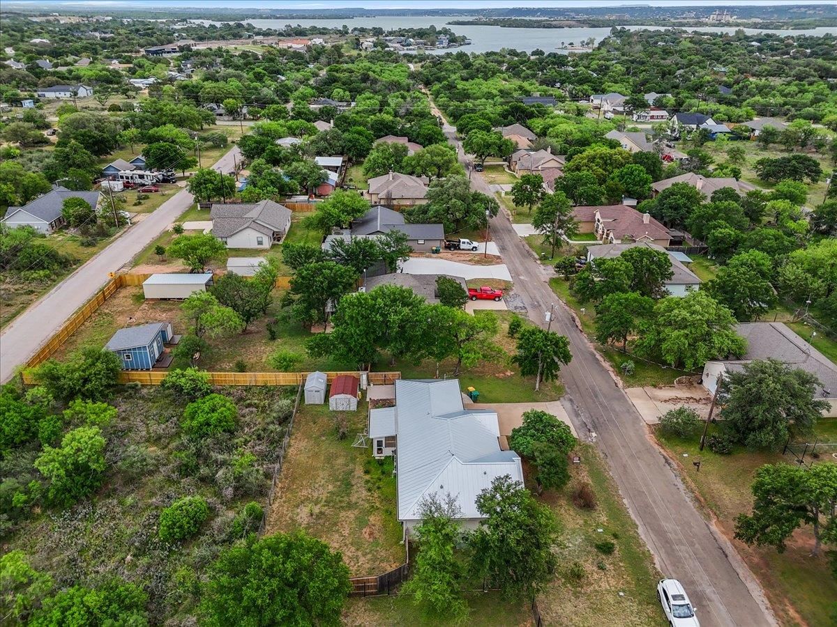 128 PERSIMMON DR - Photo 1