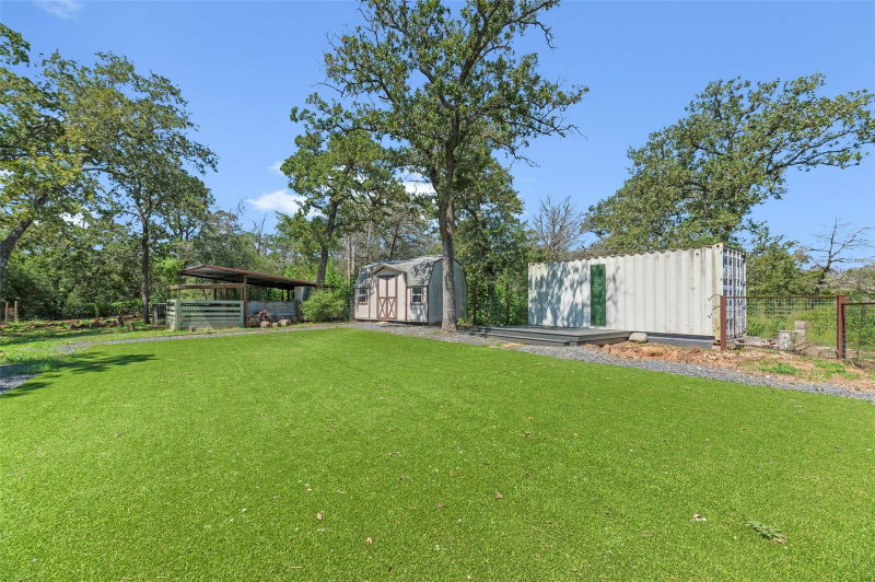 Property photo 35