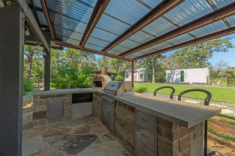 Property photo 33
