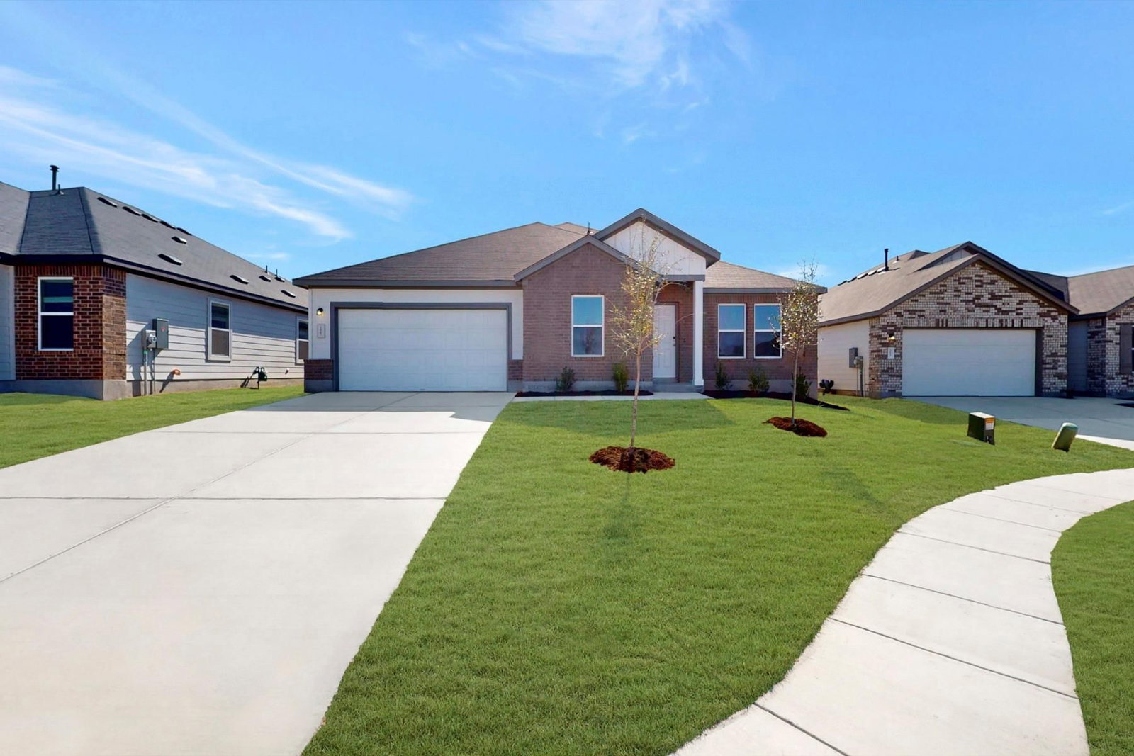 13701 Warnock TRL - Photo 1