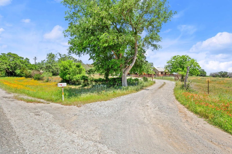 Property photo 24