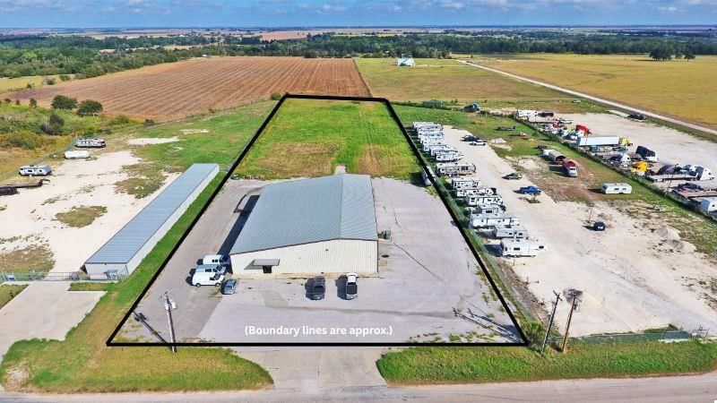 2675 County Road 374 - Photo 1
