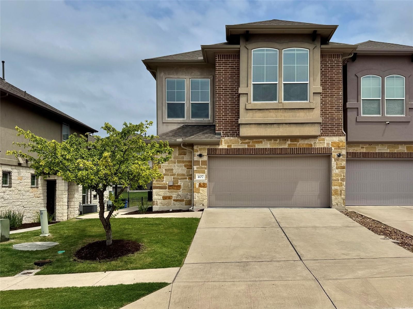 407 Rhetoric WAY - Photo 1
