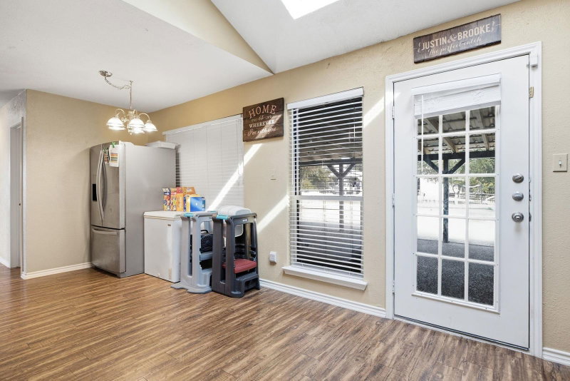 Property photo 32