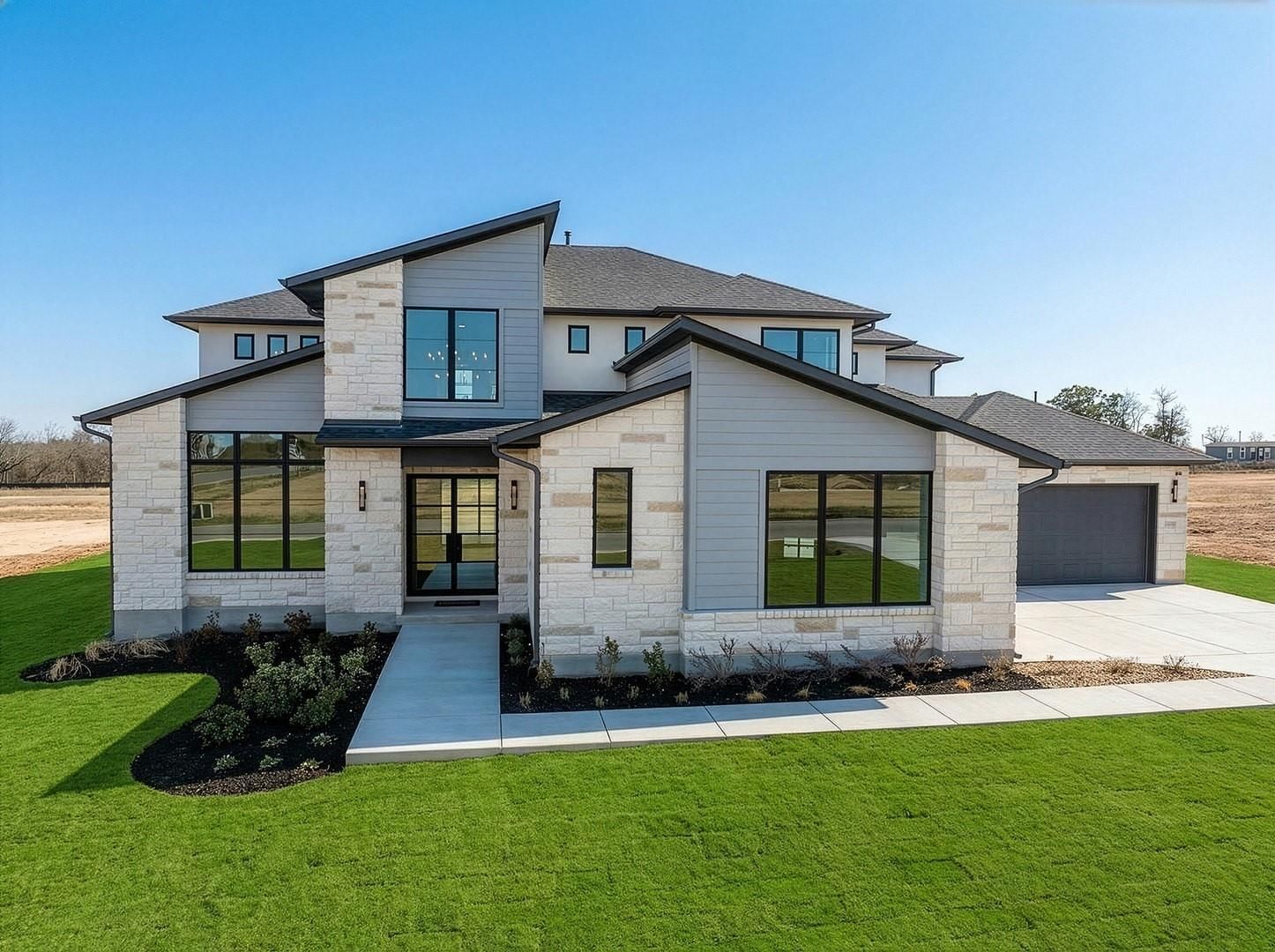 2385 Lineage LN - Photo 1